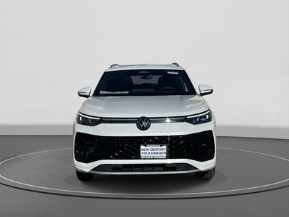 New 2026 Volkswagen Tiguan SEL R-Line
