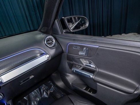 New 2025 Mercedes-Benz GLB 250 image 26