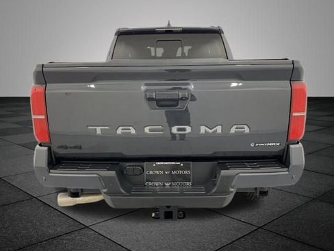 Used 2024 Toyota Tacoma TRD Off-Road image 5