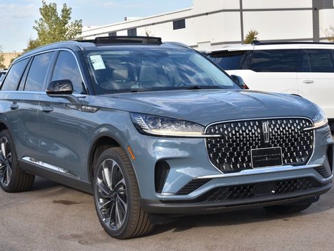 New 2026 Lincoln Aviator Reserve image 3