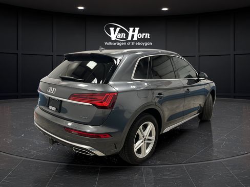 Used 2024 Audi Q5 e Premium Plus w/ Premium Plus Package AWD/4WD image 7