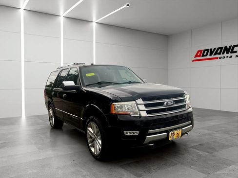 Used 2017 Ford Expedition Platinum AWD/4WD image 2