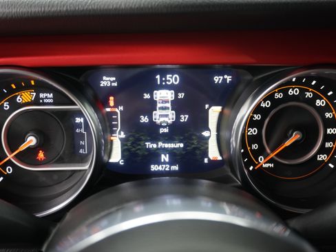 Used 2023 Jeep Wrangler Unlimited Rubicon w/ LED Lighting Group AWD/4WD image 21