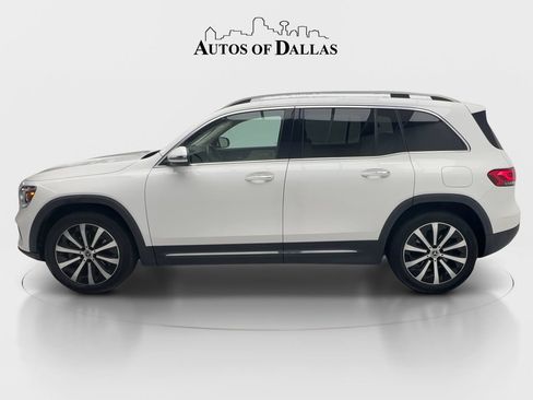 Used 2022 Mercedes-Benz GLB 250 w/ Premium Package Lite image 5