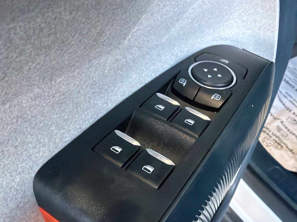 Used 2024 Ford Maverick XLT FWD image 19