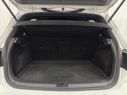 Used 2019 Volkswagen Golf R 4-Door AWD/4WD image 31
