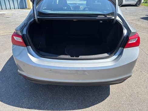 Used 2024 Chevrolet Malibu LT FWD image 21