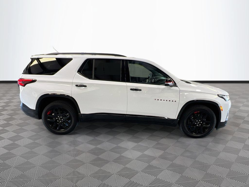 Used 2023 Chevrolet Traverse Premier w/ Redline Edition AWD/4WD image 8