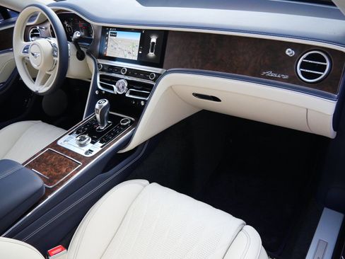 New 2026 Bentley Flying Spur Azure image 23