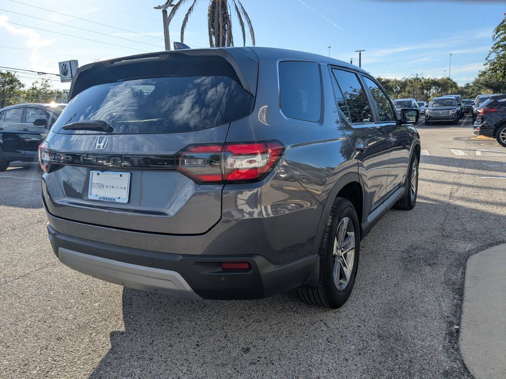 Used 2024 Honda Pilot EX-L image 6