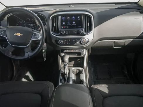 Used 2022 Chevrolet Colorado LT image 11