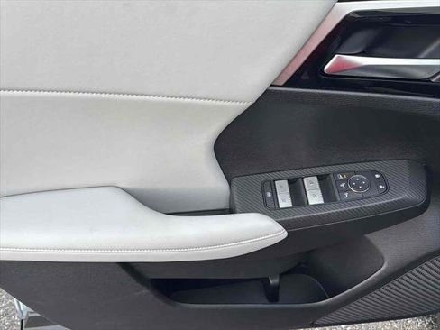 New 2026 Mitsubishi Outlander SE image 16