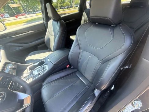 Used 2025 INFINITI QX60 Pure w/ Cargo Package FWD image 24