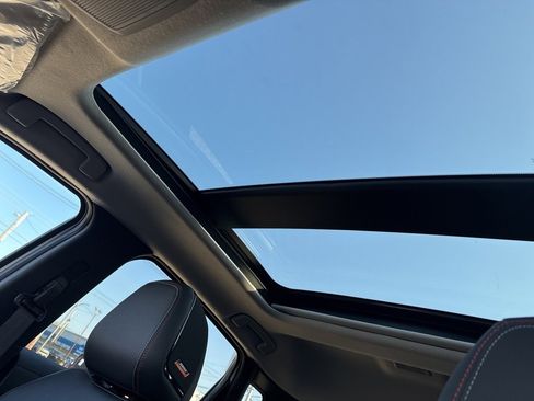 New 2026 Nissan Kicks SR image 19