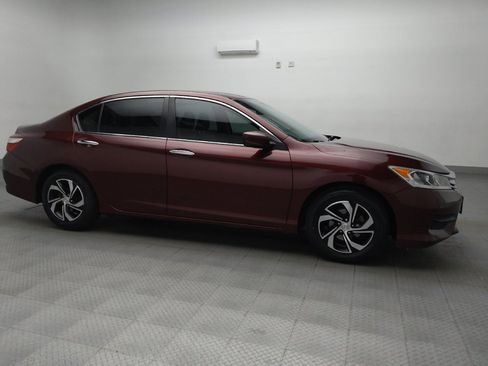 Used 2017 Honda Accord LX image 11
