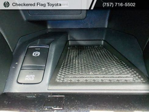 Used 2024 Nissan Kicks SR w/ SR Premium Package FWD image 35