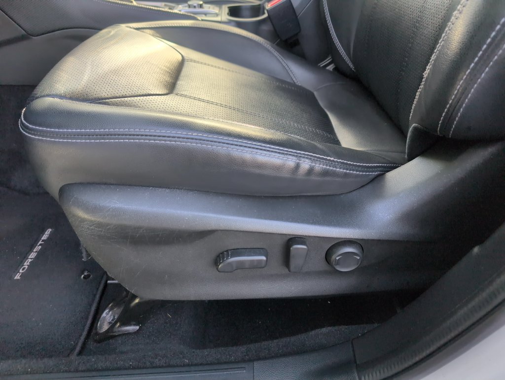 Used 2019 Subaru Forester Limited AWD/4WD image 13