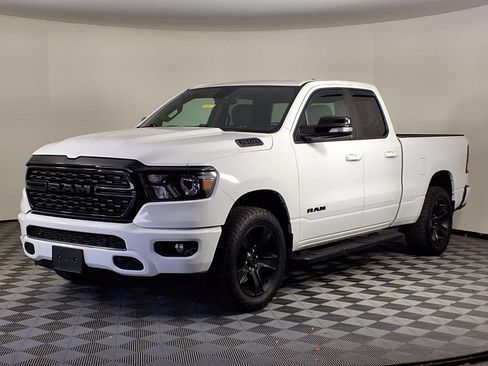 Used 2022 RAM 1500 Big Horn AWD/4WD image 3