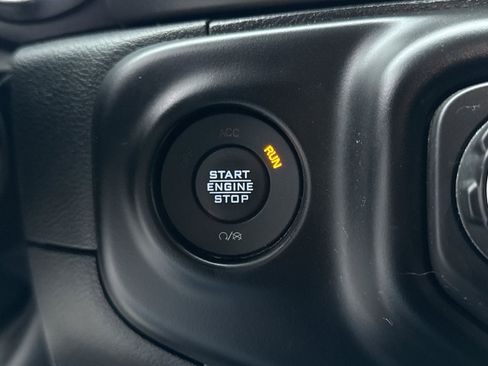 Used 2022 Jeep Wrangler Unlimited Sport AWD/4WD image 22