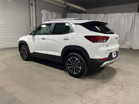 New 2026 Chevrolet TrailBlazer LT FWD image 5
