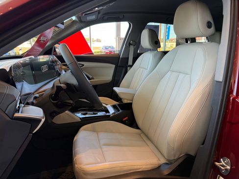 New 2025 Audi Q5 Premium image 4