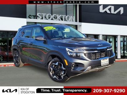 Used 2025 Kia Seltos EX