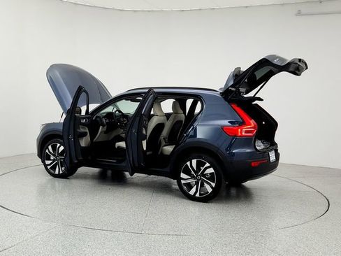 New 2026 Volvo XC40 B5 Ultra w/ Climate Package image 12