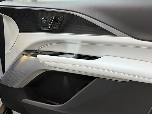 New 2026 Cadillac Lyriq Premium Luxury image 51