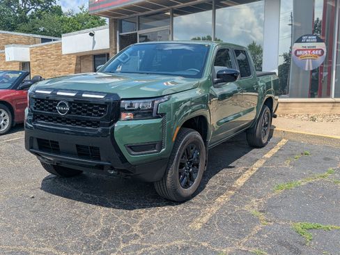 New 2026 Nissan Frontier SV w/ All-Weather Content Package AWD/4WD image 3