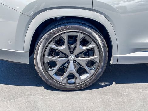 New 2026 Lexus TX 500h AWD image 8