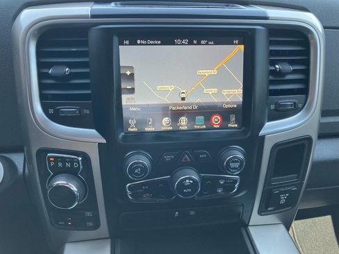 Used 2017 RAM 1500 Classic SLT w/ Luxury Group AWD/4WD image 19