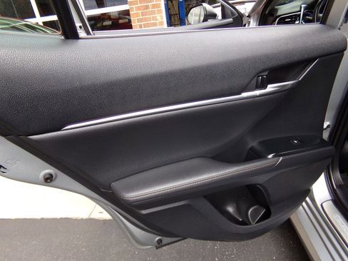 Used 2020 Toyota Camry XLE image 52