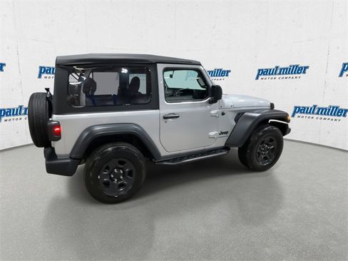 Used 2023 Jeep Wrangler Sport image 12
