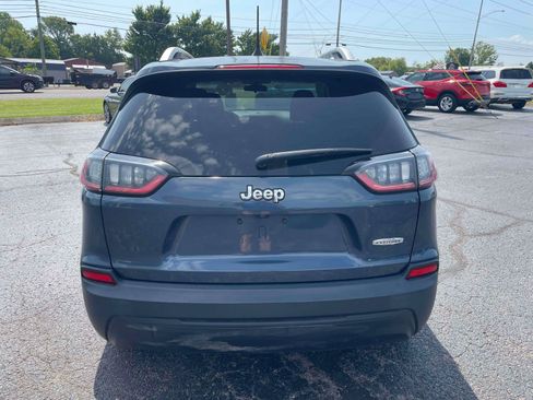 Used 2020 Jeep Cherokee Latitude w/ Cold Weather Group FWD image 7