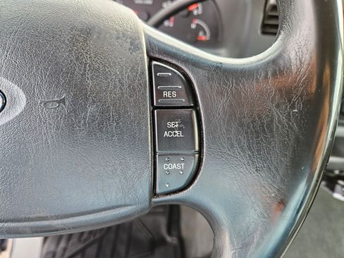 Used 2004 Ford F250 XLT image 17