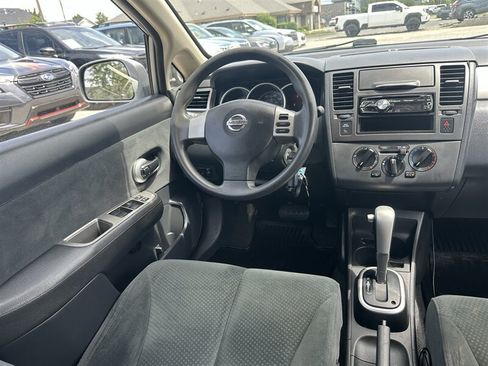 Used 2012 Nissan Versa 1.8 S w/ Plus Pkg FWD image 4