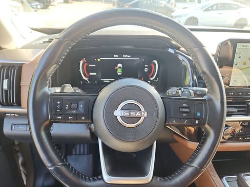 Certified 2023 Nissan Pathfinder Platinum w/ Cargo Package FWD image 22