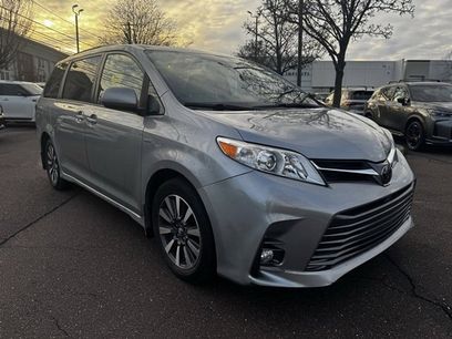 Used 2018 Toyota Sienna XLE w/ XLE Navigation Package