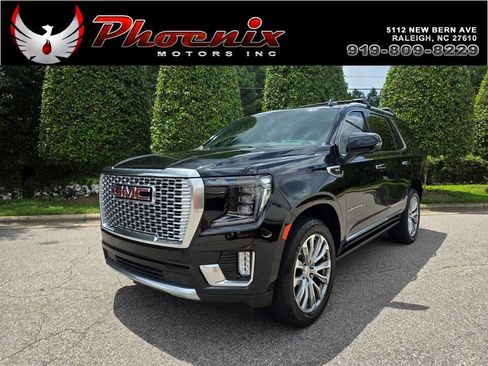 Used 2022 GMC Yukon Denali image 1
