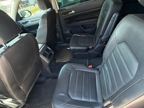 Used 2019 Volkswagen Atlas SEL Premium AWD/4WD image 4