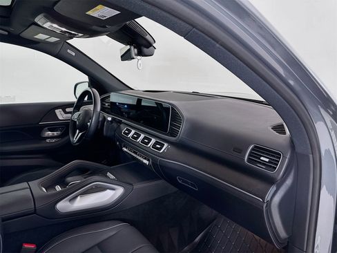 Certified 2023 Mercedes-Benz GLS 580 4MATIC image 34