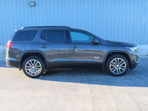 Used 2019 GMC Acadia SLT AWD/4WD image 2