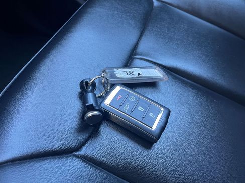 Used 2023 Jeep Grand Cherokee L Limited image 23