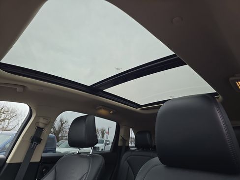 Certified 2023 Lincoln Nautilus Reserve w/ Equipment Group 201A image 11