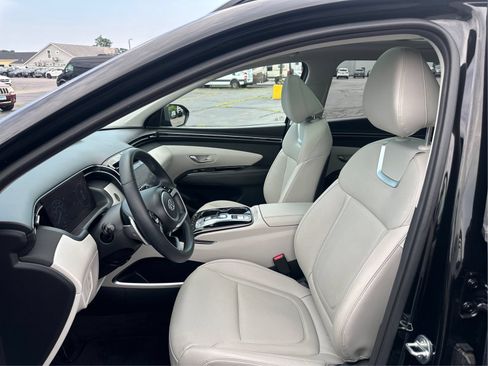 Certified 2024 Hyundai Tucson Limited AWD/4WD image 9