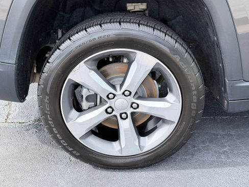Used 2021 Jeep Grand Cherokee L Limited RWD image 35