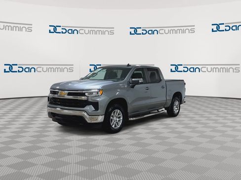 Used 2023 Chevrolet Silverado 1500 LT AWD/4WD image 5