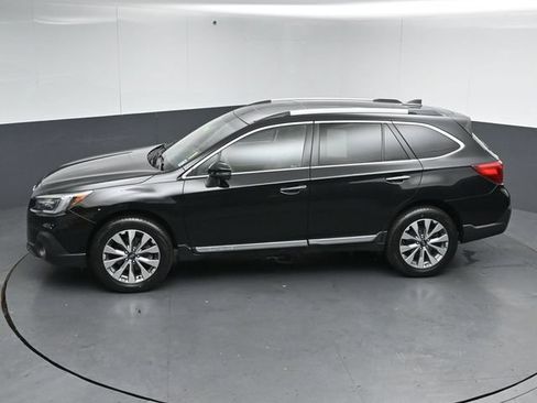 Used 2019 Subaru Outback 2.5i Touring w/ Popular Package #3A AWD/4WD image 49