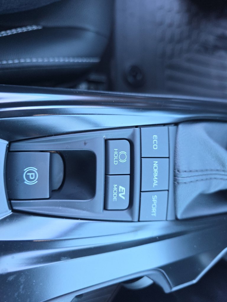 Certified 2026 Toyota Camry SE w/ Convenience Package FWD image 23