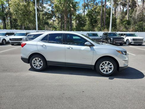 Used 2018 Chevrolet Equinox LT image 6